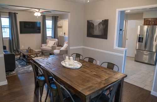 Dry Ridge House | Exceptional 4 Bedroom Retreat Near Ark Encounter