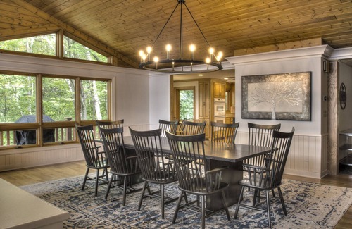 Crosslake House | Discover a Unique Beach Front Retreat in Lower Whitefish