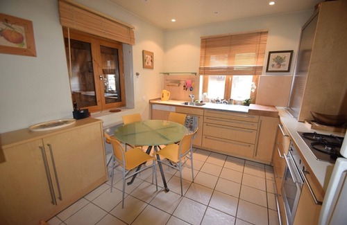 La Roche Ski Chalet | Experience RARE CHALET LA PLAGNE: Cozy Stay with Hot Tub