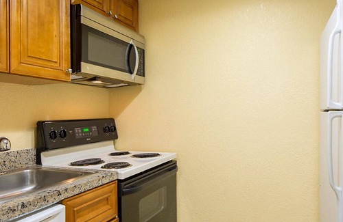Delray Beach Resort | Discover a Beach Front Resort at Gulf Stream - Top Rated Stay