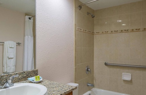 Delray Beach Resort | Discover a Beach Front Resort at Gulf Stream - Top Rated Stay