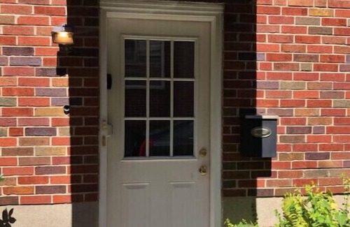 West Price Hill House | Cozy Downtown Apartment: Child-Friendly & Perfectly Located