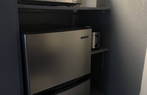 Florence House | Unique 2-Bedroom Retreat in Downtown Florence - Guest Rated 9.8