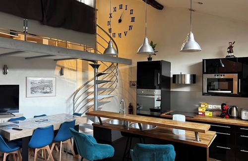 Old Lyon Apartment | Rare gem located in the beating heart of Old Lyon.