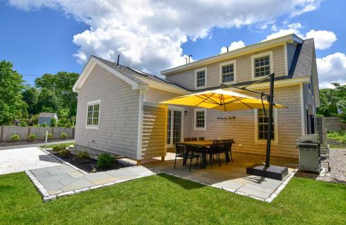 Wellfleet House | Discover Rare - New Downtown Wellfleet Hotel, Pet Friendly