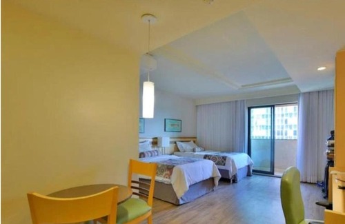 Setor Hoteleiro Norte Hotel | Elegant City Center Flat with Pool and Daily Cleaning Service