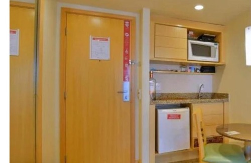 Setor Hoteleiro Norte Hotel | Elegant City Center Flat with Pool and Daily Cleaning Service