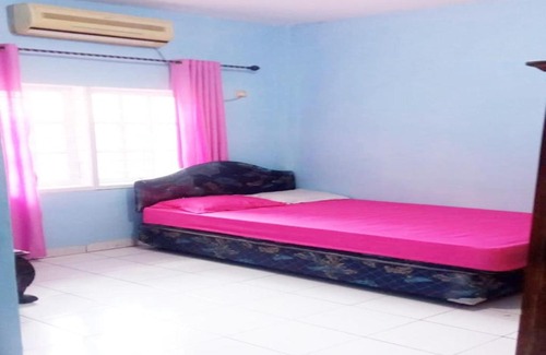 Cirebon House | Budget-Friendly Rasendria Syariah Homestay Awaits You