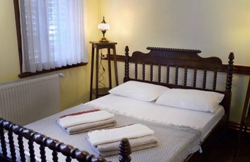 Adalar Other | Experience Rasimbey Köşkü: Family-Friendly Stay with Breakfast
