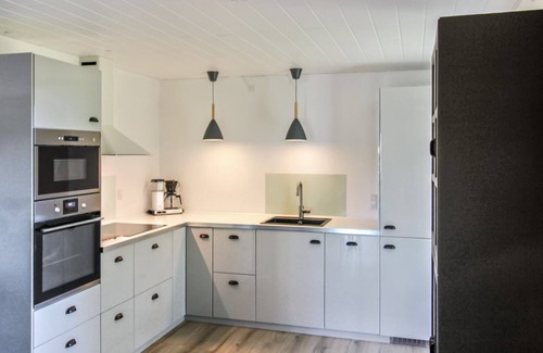Allinge House | Relaxing Oceanfront Escape at Rask, 3km from the Sea