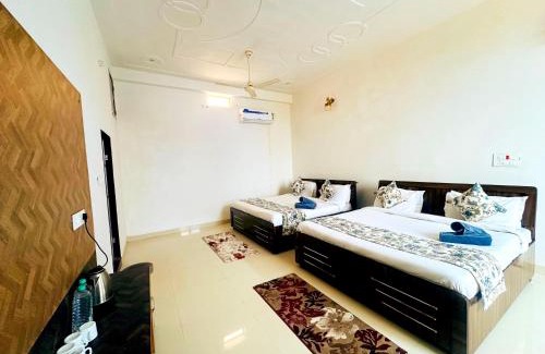 Shri Madhopur Hotel | Rasleela Resort by Mandothiya's - Luxury Swiss Tent Resort