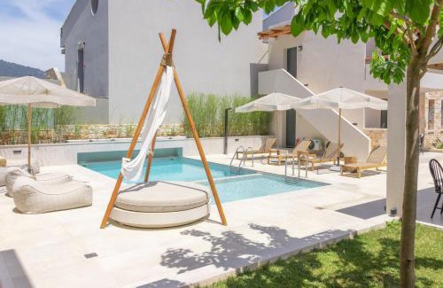 Chrisi Akti Bed & Breakfast | Relax at Rastoni: 4-Star Retreat with Ocean Views