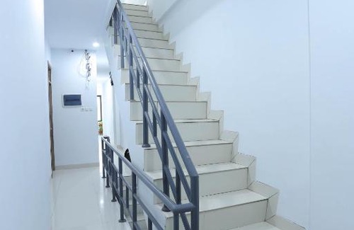 Jakarta House | Family-Friendly Stay at Ratana Cengkareng Syariah Hotel