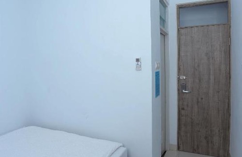 Jakarta House | Family-Friendly Stay at Ratana Cengkareng Syariah Hotel