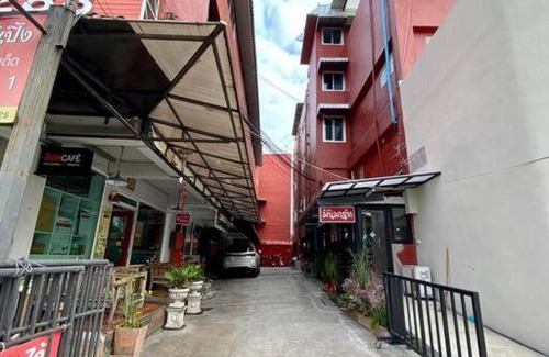 Bang Phlat Apartment | Discover Comfort at Ratanawong Place 304 Hotel