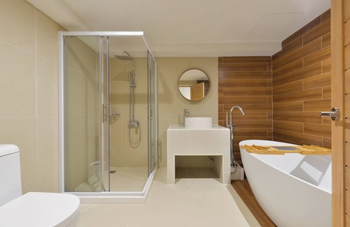 Pathumwan Hotel | Discover Ratchathewi Hyde Away: Spa & Family-Friendly Retreat
