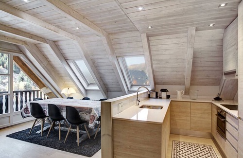 Baqueira Apartment | Discover Ratera by Totiaran: Relaxing Spa and Family Friendly
