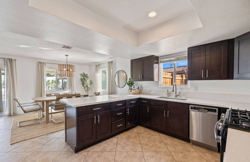 Bermuda Dunes House | Family-Friendly Retreat with Heated Pool & Hot Tub