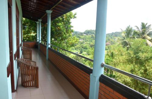 Kahangama House | Budget-Friendly Rathna Gems Halt with Family Amenities