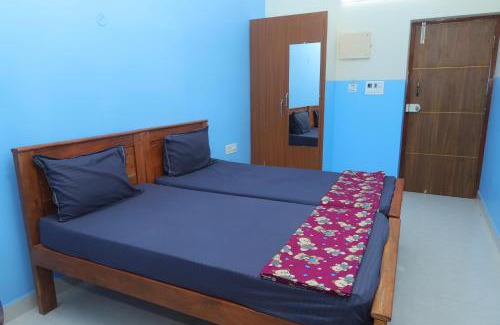 Sholinghur Hotel | Rathna Inn