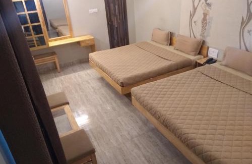 Pollachi Cabin | Budget-Friendly Rathna Square: Family-Approved Stay Awaits!