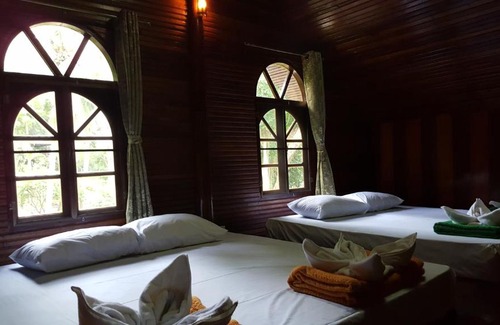 Lat Ya Resort | Pet and Child Friendly Retreat at Ratmanee House