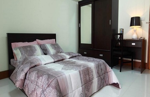Phlabphla Hotel | Budget-Friendly Rattanasook Residence: Family & Accessible Stay