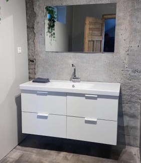 Eyvindarholar Apartment | Top-Rated Stay at Rauðafell ChickenCoop - 9/10 Guest Score
