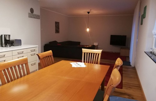 Horstein Apartment | Stylish Rauschenberg Apartment Near FrankfurtRheinMain