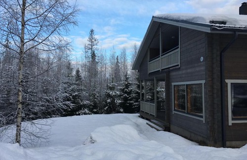 Rautjarvi House | Rautjärvi Cottage: Oceanfront Retreat with Private Beach