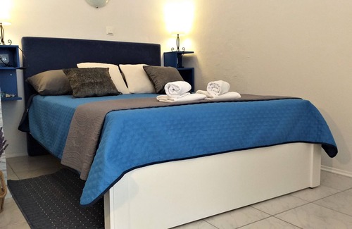 Rava House | Ravart Double Room with Sea View Balcony and Kitchen