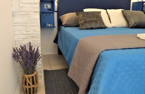 Rava House | Ravart Double Room with Sea View Balcony and Kitchen