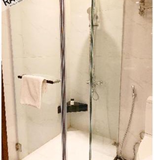 Bac Giang Hotel | Ravatel Home Bac Giang: Exceptional Stay with Pool & Hot Tub