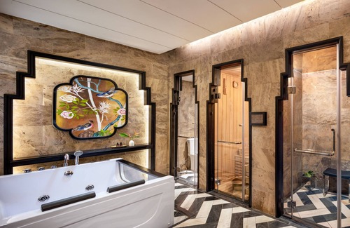 Bac Giang Hotel | Discover Ravatel Hotel Bac Giang with Pool & Spa Amenities