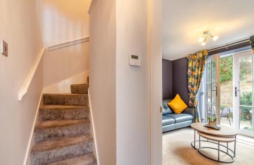 Barnard Castle House | Raven Cottage: Guest Rated 9.5, Pet and Child Friendly Retreat