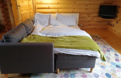 Ravenglass Ski Chalet | Idyllic Ravenglass Log Cabin - Guest Rated 9.8/10