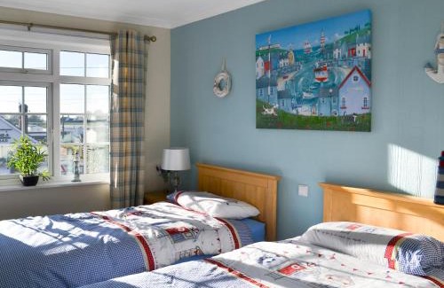 Anderby Creek House | Discover Ravenna: 4-Star Pet-Friendly Retreat for Families