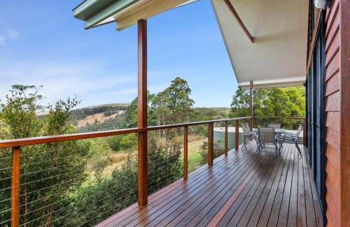 Ravensbourne Ski Chalet | Explore Ravensbourne Escape - Stella Luna: Family Friendly Retreat