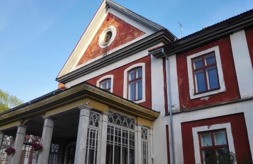 Kose House | Discover Ravila Manor: Family-Friendly Escape with Breakfast