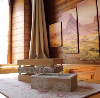 Auronzo di Cadore Apartment | Pet-Friendly Ravina Apartment in Auronzo Center - Rated 9.2