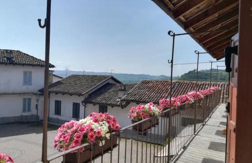 Verduno Apartment | Top-Rated Raviola e Tajarin with Kitchen & Breakfast Included