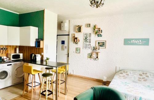 Chalons-en-Champagne Apartment | Inviting T2 Near City Center & Gardens – Guest Rated 9.1