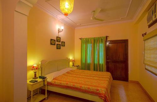 Sindhi Camp Hotel | Discover Rawla Rawatsar: 9.4 Star Rated with Great Amenities