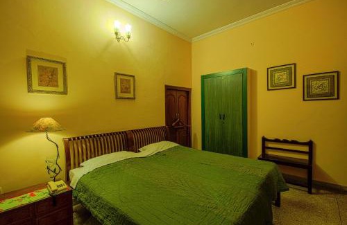 Sindhi Camp Hotel | Discover Rawla Rawatsar: 9.4 Star Rated with Great Amenities