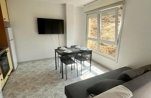 Mino Apartment | Budget-Friendly RAXEL - MIÑO: Family-Friendly Retreat