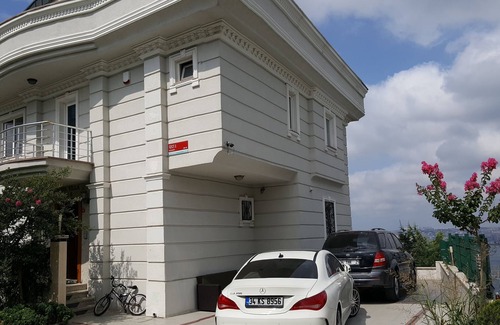 Buyukcekmece Villa | Stunning Sea View Villa with Pool in City Center