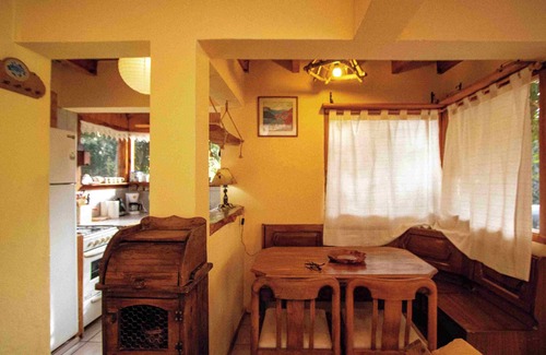 Playa Bonita Cabin | Rayen Pire offers you a pleasant and quiet stay in a forest environment.