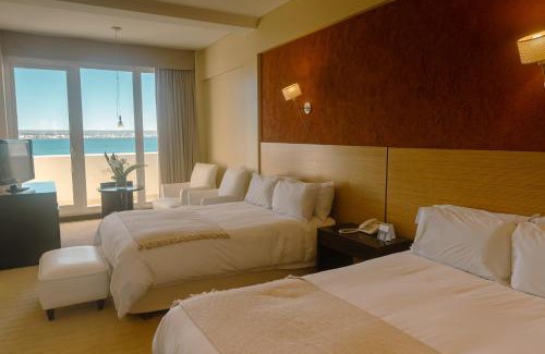 Puerto Madryn Hotel | Rayentray Grand Hotel: Oceanfront Retreat with Spa & Pool