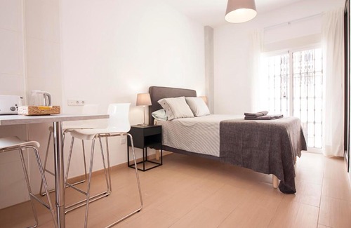 Lagunillas Apartment | Budget-Friendly Rayito by FreshApartments with Breakfast
