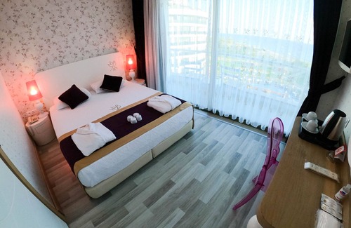Manavgat Resort | Raymar Resort & Aqua: Ocean View with Pool and Spa Bliss